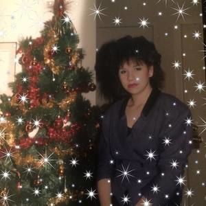 Meet your Posher, Yolanda